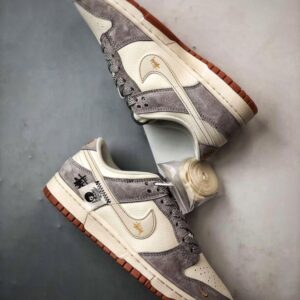 【AT3304】Nike Dunk x Stussy ナイキ ダンク × ステューシーのコラボレーションクラシックスニーカー、ナイキ ダンク ロー レトロのステューシー ブラック8ラベル ミルキーホワイトグレー ローカットカジュアルスポーツシューズ