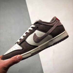 【AT3305】Nike Dunk x Stussy コラボレーションクラシックスニーカー、Nike Dunk Low Retro ステューシー ホワイトブラウン ローカットカジュアルスポーツシューズ