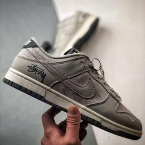 【AT3306】Nike Dunk × Stussyコラボレーションクラシックスニーカー、Nike Dunk Low Retroがステューシーの花崗岩グレーのローヒールカジュアルスポーツシューズになりました。