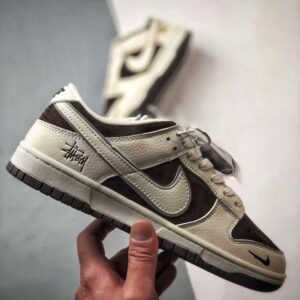 【AT3308】Nike Dunk x Stussy コラボレーション スニーカー Nike Dunk Low Retro ステューシー ホワイト/ダークブラウン ローカット カジュアルスポーツシューズ