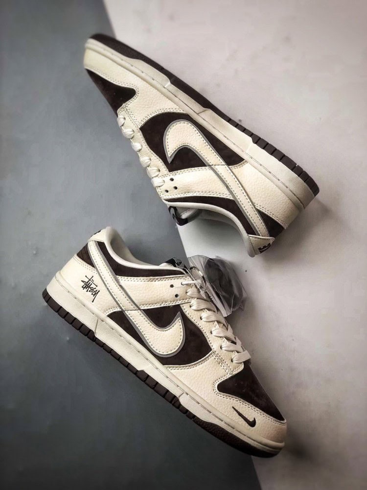 【AT3308】Nike Dunk x Stussy コラボレーション スニーカー Nike Dunk Low Retro ステューシー ホワイト/ダークブラウン ローカット カジュアルスポーツシューズ