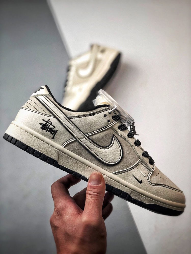 【AT3310】Nike Dunk x Stussy コラボスニーカー Nike Dunk Low Retro ステューシー ブラックストライプ ローカット カジュアルスポーツシューズ