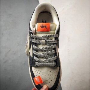 【AT3313】Nike x Stussy コラボ デザインのクラシックなカジュアルスポーツシューズ Nike Dunk Low Retro ステューシー ホワイトブラック ローカットカジュアルスポーツスニーカー