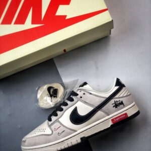 【AT3315】Nike x Stussy コラボレーションシリーズのスポーツシューズ、Nike Dunk Low Retro ステューシーグレーホワイトブラック刺繍ミニダブルフックローカットカジュアルスポーツシューズ