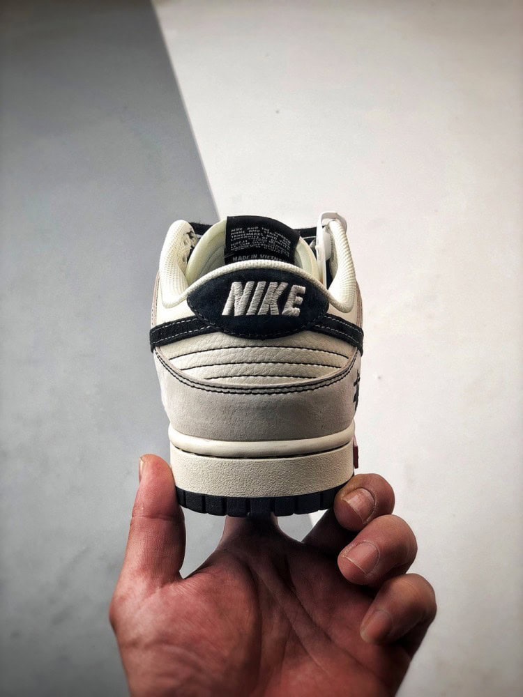 【AT3315】Nike x Stussy コラボレーションシリーズのスポーツシューズ、Nike Dunk Low Retro ステューシーグレーホワイトブラック刺繍ミニダブルフックローカットカジュアルスポーツシューズ
