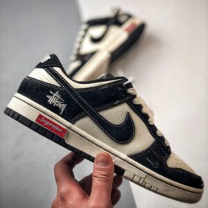 【AT3317】Nike x Stussy x Supreme のコラボスニーカー - ファッションと快適さを兼ね備えた、クラシックなトレンド。Nike Dunk Low Retro ストゥーシー×ブラック 刺繍 ダブルフック ロープロファイル カジュアルスポーツシューズ