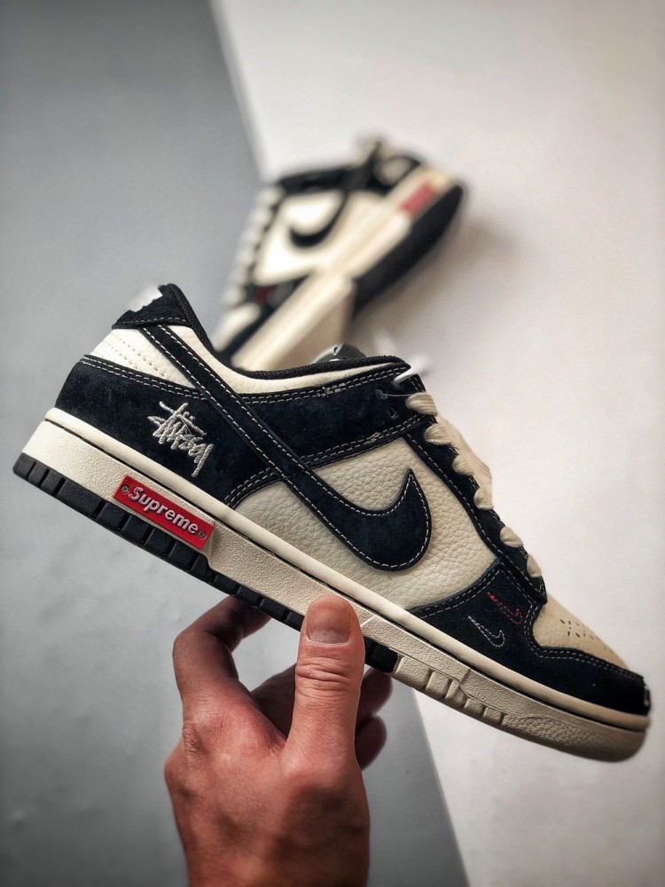 【AT3317】Nike x Stussy x Supreme のコラボスニーカー - ファッションと快適さを兼ね備えた、クラシックなトレンド。Nike Dunk Low Retro ストゥーシー×ブラック 刺繍 ダブルフック ロープロファイル カジュアルスポーツシューズ