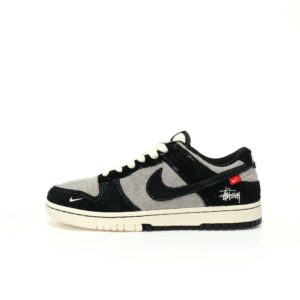 【AT3319】Nike x Stussyコラボレーションスポーツシューズ、クラシックでおしゃれなデザイン Nike Dunk Low Retro ステューシー ファーブラックグレー ローカットカジュアルスポーツシューズ