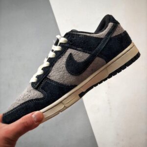 【AT3319】Nike x Stussyコラボレーションスポーツシューズ、クラシックでおしゃれなデザイン Nike Dunk Low Retro ステューシー ファーブラックグレー ローカットカジュアルスポーツシューズ