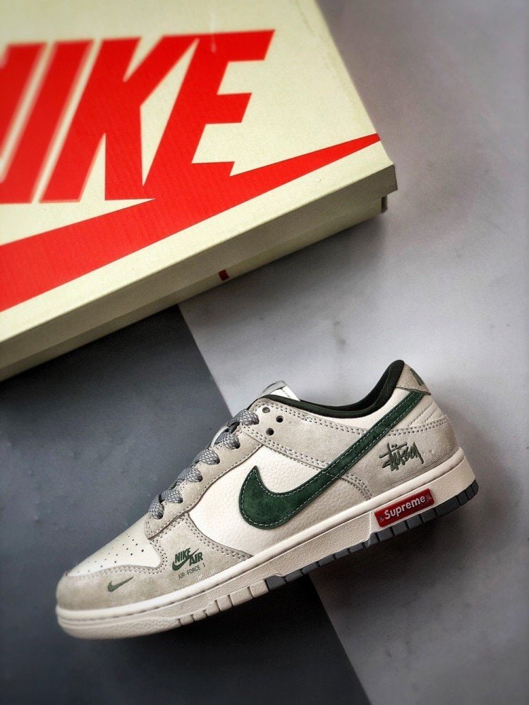【AT3321】Nike x Stussy x Supremeのコラボレーションカジュアルスポーツシューズ - ファッショントレンドモデル Nike Dunk Low Retro ステューシーミントグレー ローカットカジュアルスポーツスニーカー