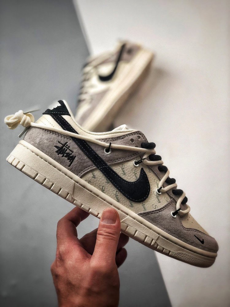 【AT3322】Nike x Stussy コラボデザインスニーカー - トレンディなNike Dunk Low Retro ステューシー グレー ブラック ディストラクションストラップ ロープトップ カジュアルスポーツシューズ