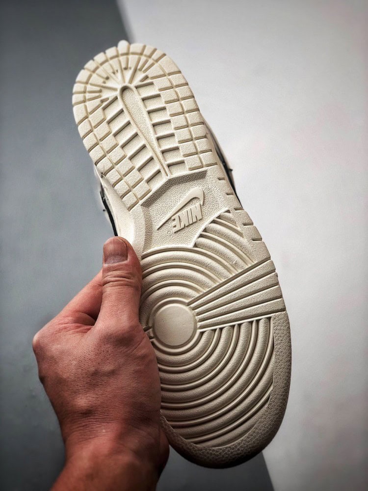 【AT3322】Nike x Stussy コラボデザインスニーカー - トレンディなNike Dunk Low Retro ステューシー グレー ブラック ディストラクションストラップ ロープトップ カジュアルスポーツシューズ