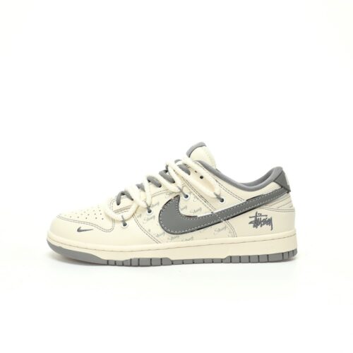 【AT3325】Nike x Stussy Dunk のコラボレーションスポーツシューズは、クラシックなデザインで快適で通気性があり、ファッション性の高いストリートスタイルです。Nike Dunk Low Retro ステューシー刻印ベージュ解体ビンディング ロートップカジュアルスポーツスニーカー