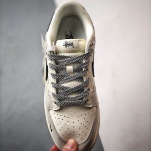【AT3328】Nike × Stussy Dunk コラボスニーカー　メンズ、レディース、トレンディなスタイリッシュなスケートシューズ　Nike Dunk Low Retro StussyホワイトブラックSwoosh ローカットカジュアルスポーツスニーカー