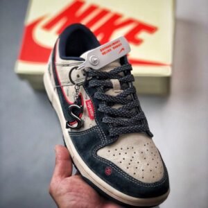 【AT3332】Stussy x Supreme x Nike のコラボスニーカー、クラシックなストリートスタイルNike Dunk Low Retro ステューシーの深紅色と青色の低カットカジュアルスポーツシューズ