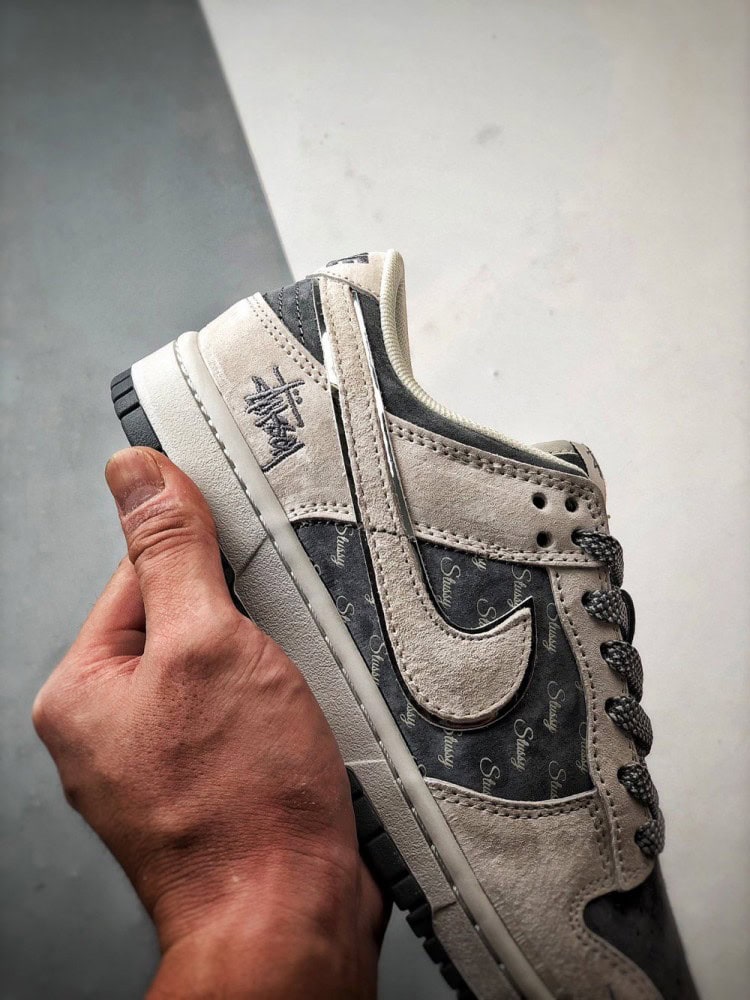 【AT3333】Nike x Stussy Dunk のコラボクラシックスニーカー、Nike Dunk Low Retro ステューシー·ミディアム·グレー ローカットレジャースポーツシューズ