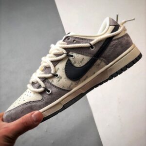 【AT3334】Nike x Stussy Dunk ナイキとステューシーのコラボレーションスニーカー - 黒と灰色のトレンディなデザイン、Nike Dunk Low Retro ステューシー ミッドナイトグレー 解体デザインストラップ ローカットカジュアルスポーツシューズ。