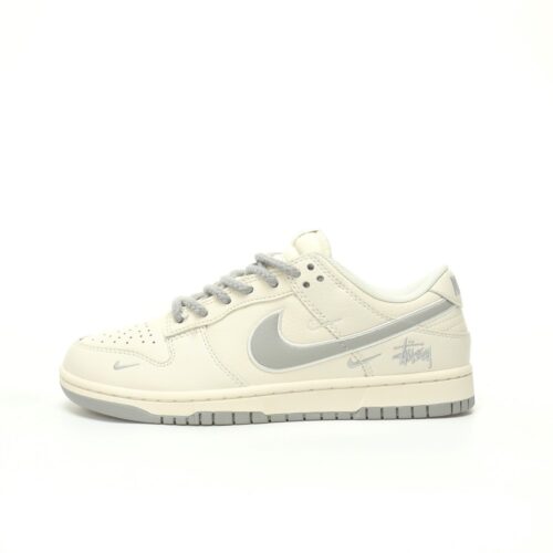 【AT3336】Stussy x Nike Dunk コラボレーションスニーカー | トレンディなデザイン | クラシックなスタイル Nike Dunk Low Retro ステューシー×ナイキ ホワイトグレー ローカットカジュアルスポーツシューズ
