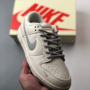 【AT3336】Stussy x Nike Dunk コラボレーションスニーカー | トレンディなデザイン | クラシックなスタイル Nike Dunk Low Retro ステューシー×ナイキ ホワイトグレー ローカットカジュアルスポーツシューズ