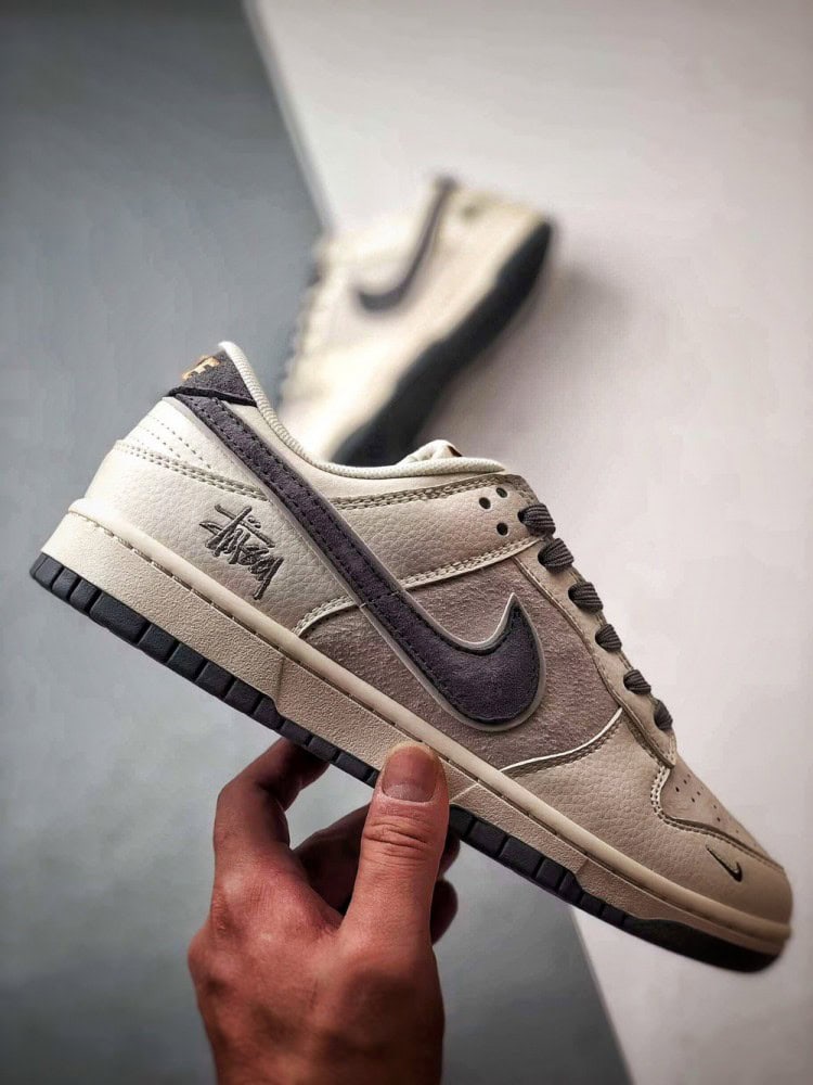 【AT3338】Nike x Stüssy コラボ ダンクロー レトロ レトロスポーツシューズ Nike Dunk Low Retro ステューシーミディアムグレー ローカット スポーツカジュアルスニーカー