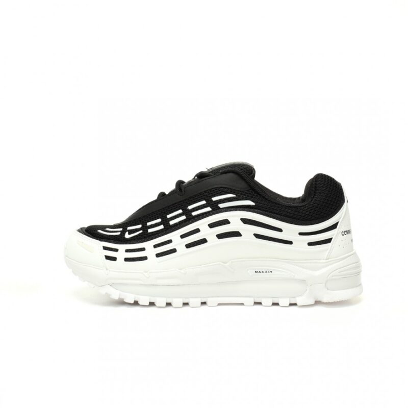 【AT3346】CDG Homme Plus x Nike Air Max TL 2.5 ブラック＆ホワイト共同モデル、ヴィンテージ風のクッション性エアクッションランニングシューズが実物掲載されました。