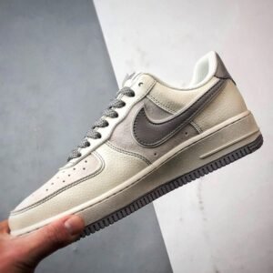 【AT3347】Nike x The North Face Air Force 1 クラシックコラボレーションスニーカー TNF x Air Force 1 Low ベージュグレー