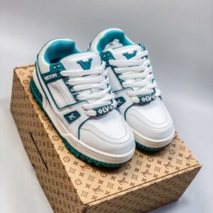 【AT8909】Louis Vuitton ルイ・ヴィトン ロープロファイルトレーナースニーカー、モダンなストリートスタイルとフレンチラグジュアリーの融合 | LV