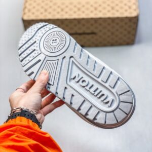 【AT8911】ルイ・ヴィトン トレーナー スニーカー Louis Vuitton Trainer Sneaker | LV