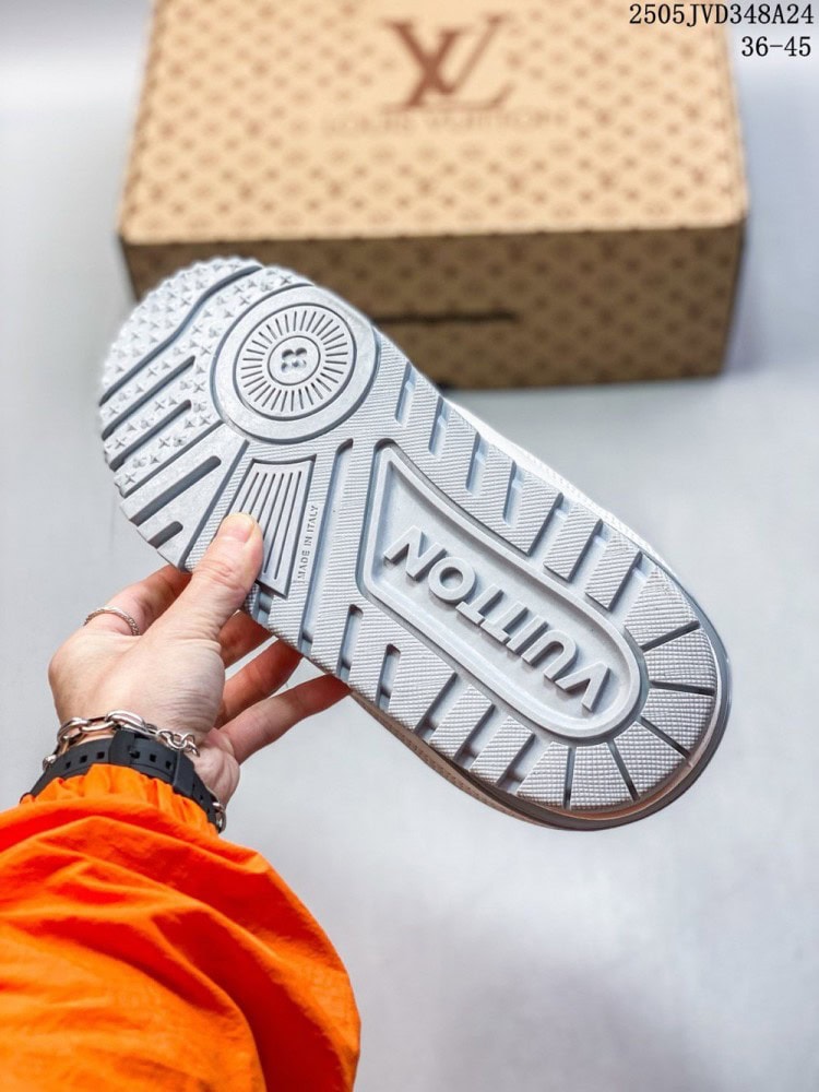 【AT8911】ルイ・ヴィトン トレーナー スニーカー Louis Vuitton Trainer Sneaker | LV