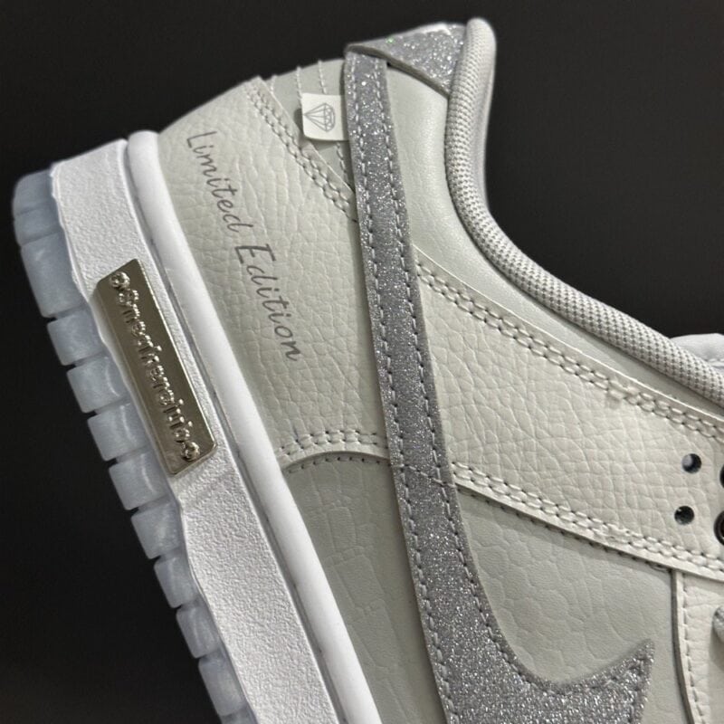 【AT8915】ナイキ ダンク ロー エレガントな象のグレー 限定エディション | Nike Dunk