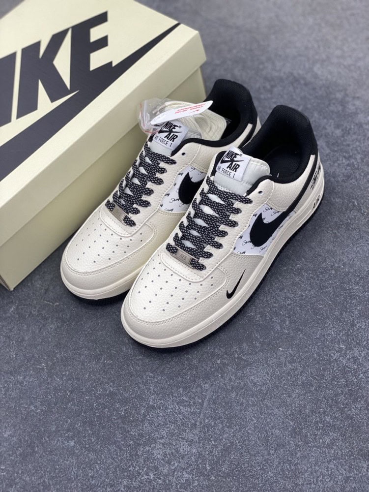 【AT8917】Nike Air Force 1 - ナイキ エア フォース ワン スニーカー メンズ | Stussy x Nike