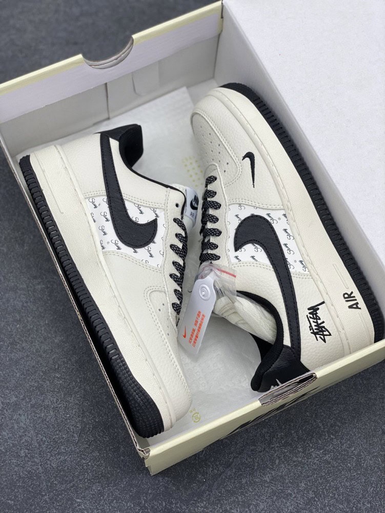 【AT8917】Nike Air Force 1 - ナイキ エア フォース ワン スニーカー メンズ | Stussy x Nike