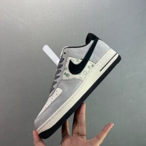 【AT8920】ナイキ Air Force 1 Low エアフォースワンクラシックロースニーカー | Louis Vuitton x Nike