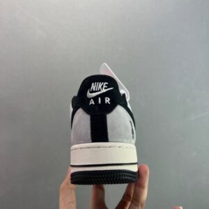 【AT8920】ナイキ Air Force 1 Low エアフォースワンクラシックロースニーカー | Louis Vuitton x Nike