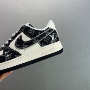 【AT8921】LV × ナイキ Air Force 1 カスタムコラボ スニーカー | Louis Vuitton x Nike