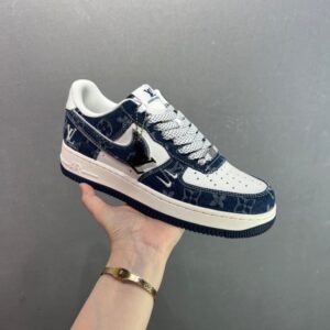 【AT8922】ナイキ x ルイ・ヴィトン コラボカスタムエアフォース1ローカットシューズ | LV x Nike