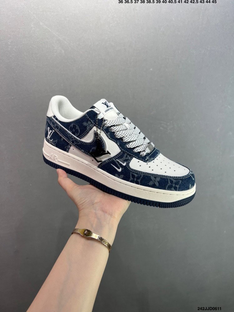 【AT8922】ナイキ x ルイ・ヴィトン コラボカスタムエアフォース1ローカットシューズ | LV x Nike