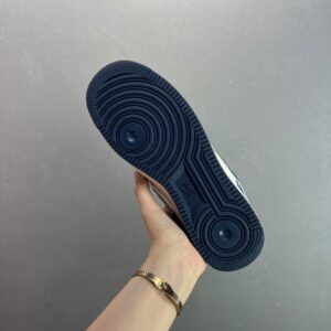 【AT8922】ナイキ x ルイ・ヴィトン コラボカスタムエアフォース1ローカットシューズ | LV x Nike