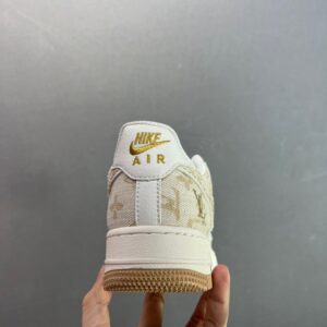 【AT8923】ナイキ × ルイ・ヴィトン Air Force 1 カスタムスニーカー | ストリートファッションとラグジュアリーエッセンスの融合 | LV x Nike