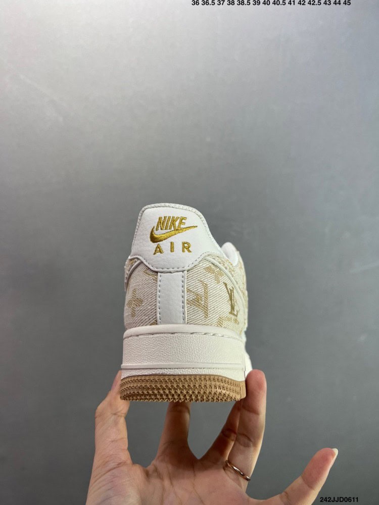 【AT8923】ナイキ × ルイ・ヴィトン Air Force 1 カスタムスニーカー | ストリートファッションとラグジュアリーエッセンスの融合 | LV x Nike