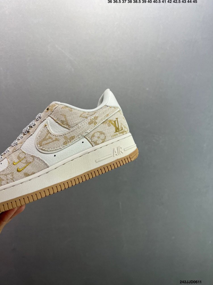 【AT8923】ナイキ × ルイ・ヴィトン Air Force 1 カスタムスニーカー | ストリートファッションとラグジュアリーエッセンスの融合 | LV x Nike