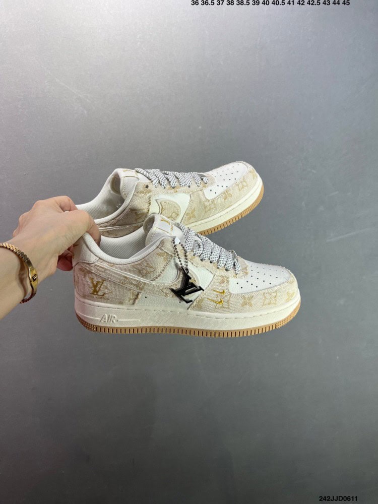 【AT8923】ナイキ × ルイ・ヴィトン Air Force 1 カスタムスニーカー | ストリートファッションとラグジュアリーエッセンスの融合 | LV x Nike