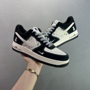 【AT8926】ナイキ Air Force 1 パープルローカットデザイン、現代工芸とレトロ美学の完璧な融合 | Nike x Air Force 1
