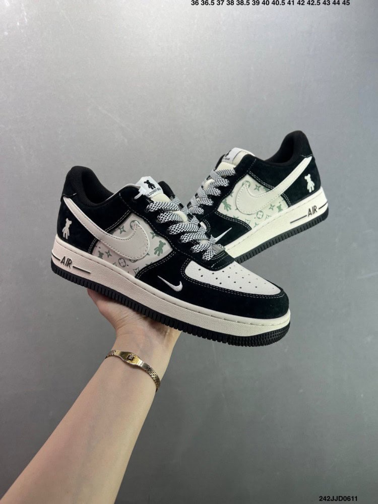 【AT8926】ナイキ Air Force 1 パープルローカットデザイン、現代工芸とレトロ美学の完璧な融合 | Nike x Air Force 1