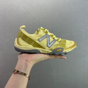 【AT8927】ニューバランス MT10シリーズ - 裸足ランニングシューズ