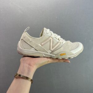 【AT8928】New Balance MT10シリーズ裸足ランニングシューズ - クリーム色【軽量トレーニング＆都市通勤】