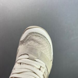 【AT8928】New Balance MT10シリーズ裸足ランニングシューズ - クリーム色【軽量トレーニング＆都市通勤】