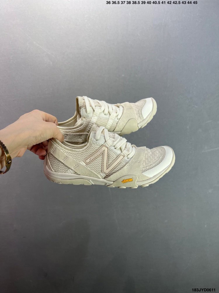 【AT8928】New Balance MT10シリーズ裸足ランニングシューズ - クリーム色【軽量トレーニング＆都市通勤】