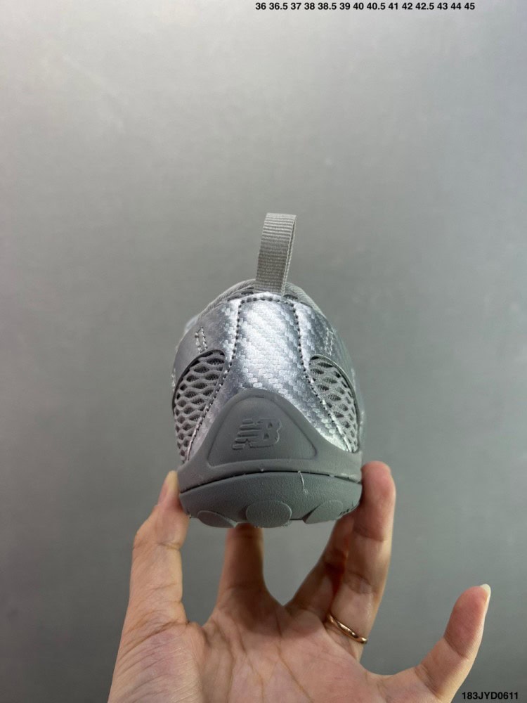 【AT8930】New Balance（ニューバランス）のMT10シリーズ裸足ランニングシューズ
