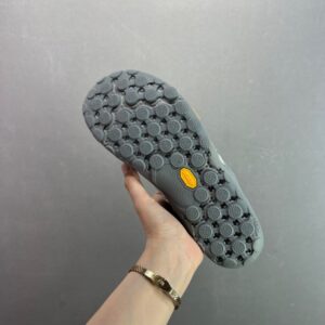【AT8930】New Balance（ニューバランス）のMT10シリーズ裸足ランニングシューズ